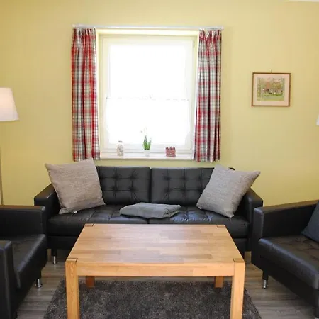 Cosy In *